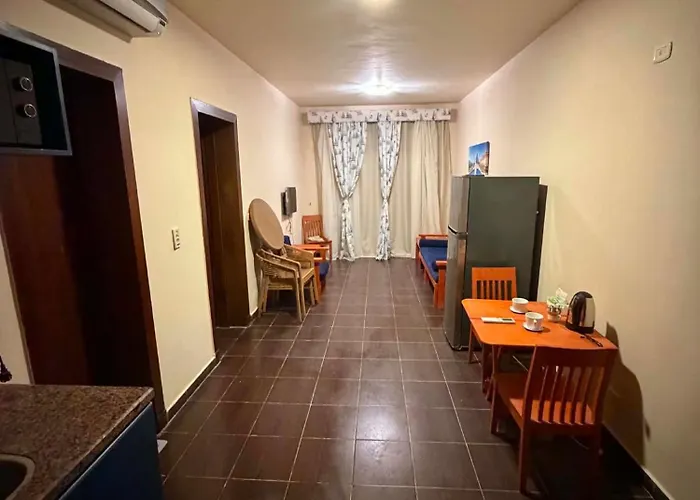 Elegant In Porto Sheikh Apartment *